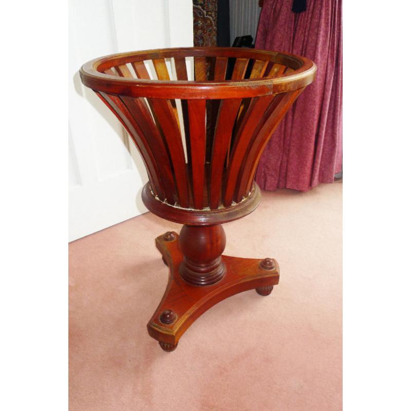 Very Nice solid wooden Jardiniere