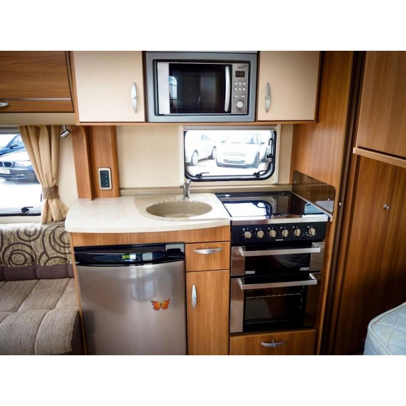 (Ref: 698) 2011 Swift Challenger 570 SR 4 Berth Fixed Bed!