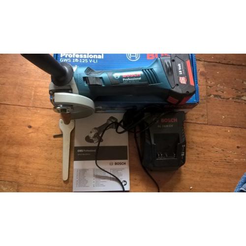 NEW BOSCH GWS 18 VOLT LITHIUM 18-125 V-LI GRINDER 1 X USED BATTERY AND CHARGER