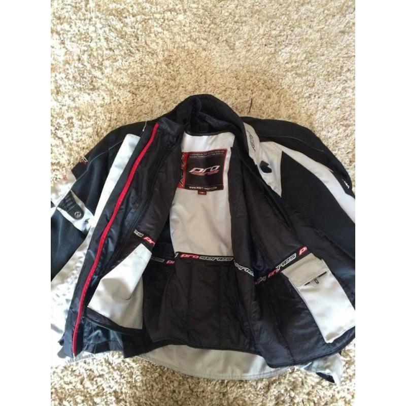 RST Venilator IV pro series MEDIUM jacket including waterproof and thermal layers
