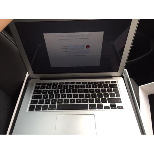 Mac Book Air 13inch A1466