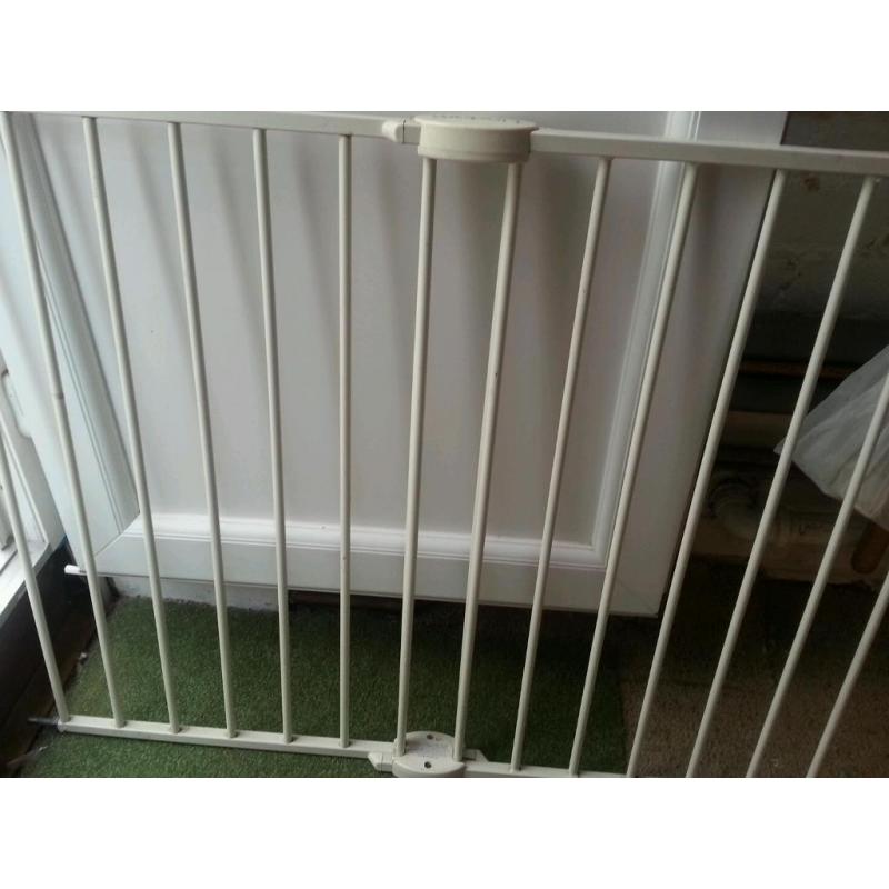 Safety gate