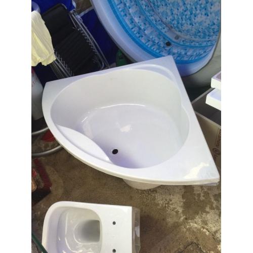 1200x1200 corner bath small chip cost 200 take 100