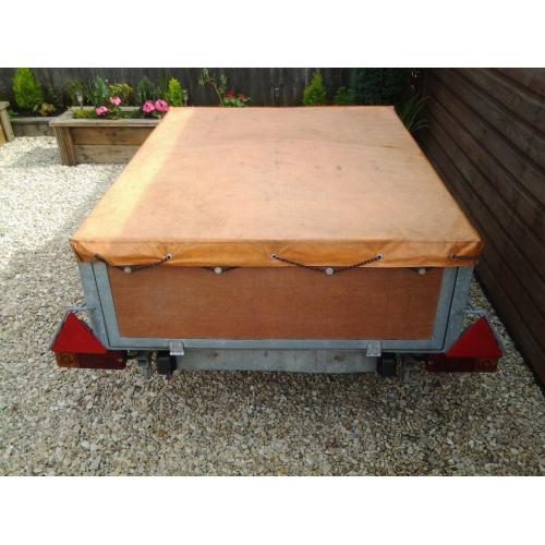 small galvanised trailer 4ft 6 by 3ft 6 ideal camping trailer