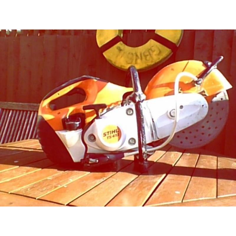 Stihl TS410 petrol disc cutter 6 months old