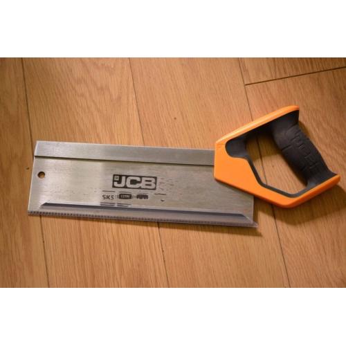JCB hand saw, claps and Angle cutter box