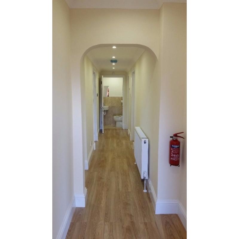medium double - student ONLY - two toilets - many direct buses to city centre, Herio Watt Uni
