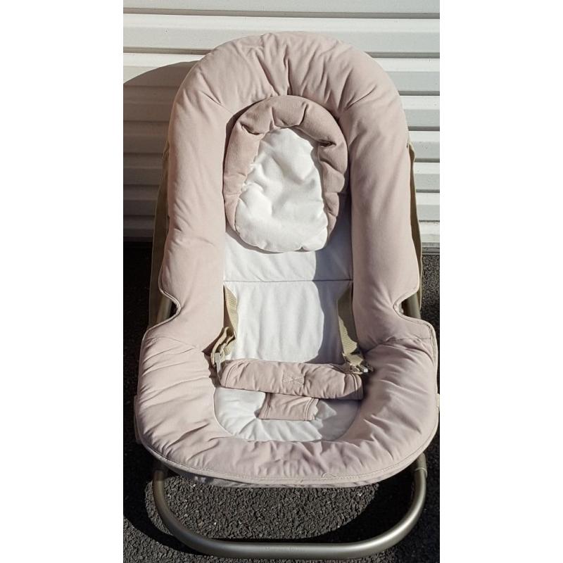 Mamas and Papas Wave bouncy chair.