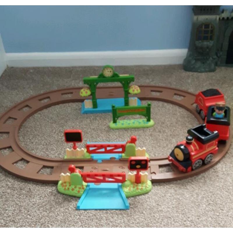 Happyland train set