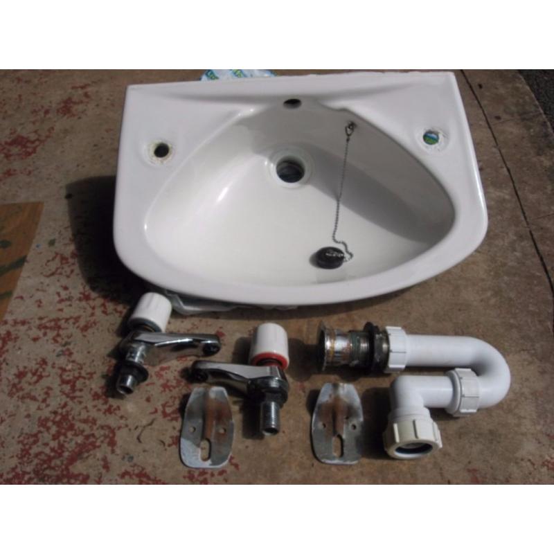 Sink Unit - Complete.