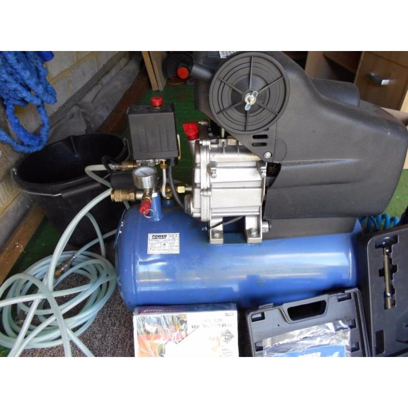 POWERCRAFT AIR COMPRESSOR AND ACCESSORIES - JOB LOT