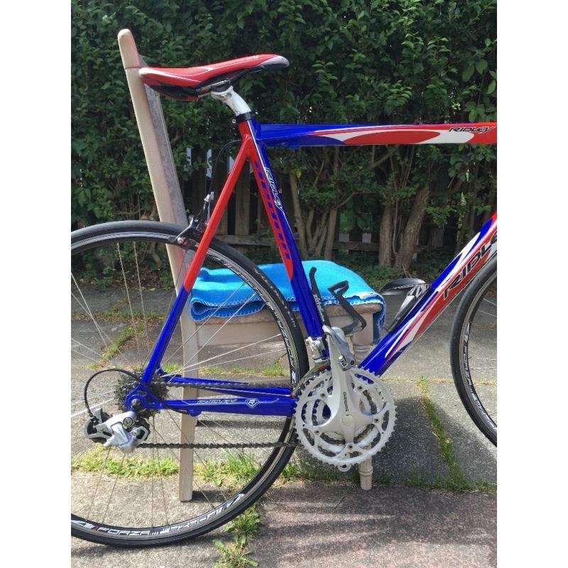 Ridley aedon race bike