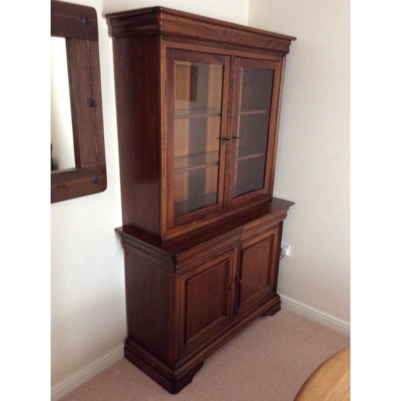 WILLIS GAMBIER Display Cabinet (Louise Philippe collection) - excellent condition