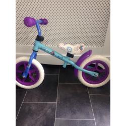 Girls frozen balance bike excellent condition as new