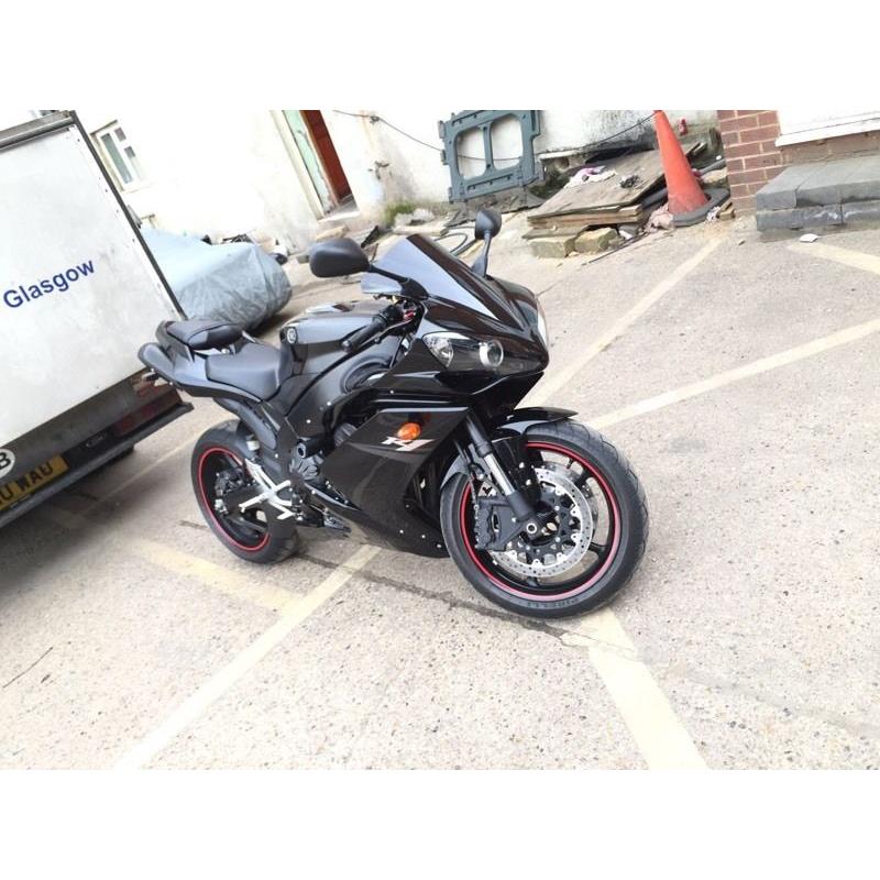 YAMAHA R1 2007