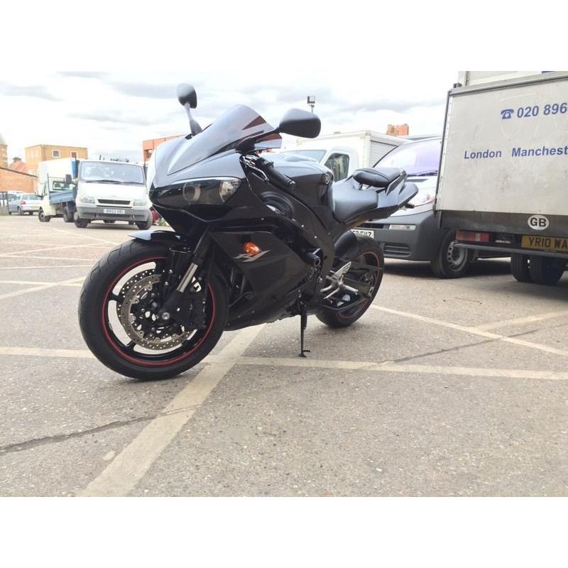 YAMAHA R1 2007