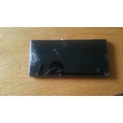 Sony xperia z3 with cracked screen