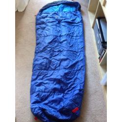 Halfords Malvern junior 170cm 2 season mummy sleeping bag