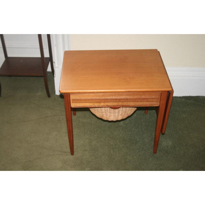small kitting / sewing table- free.