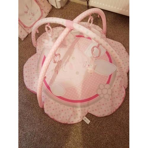 Pink bunny playmatt
