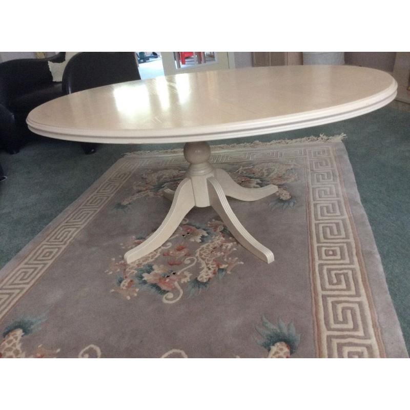 Occasional/coffee table