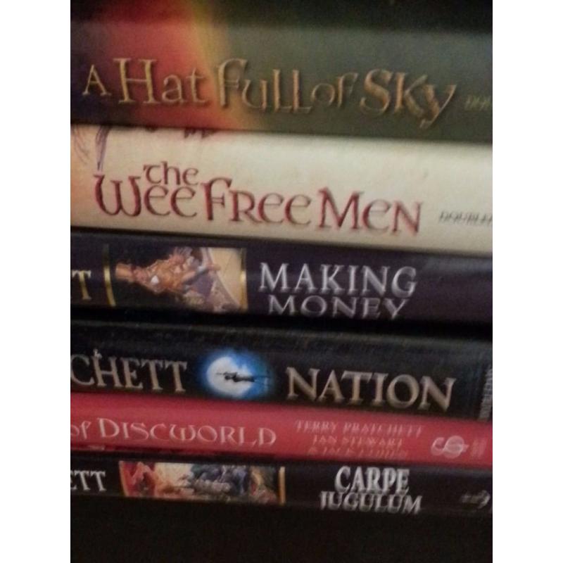 Terry Pratchett 34 hardback books