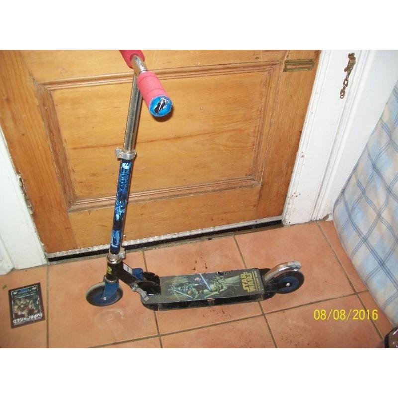 Starwars scooter with storage tray in deck