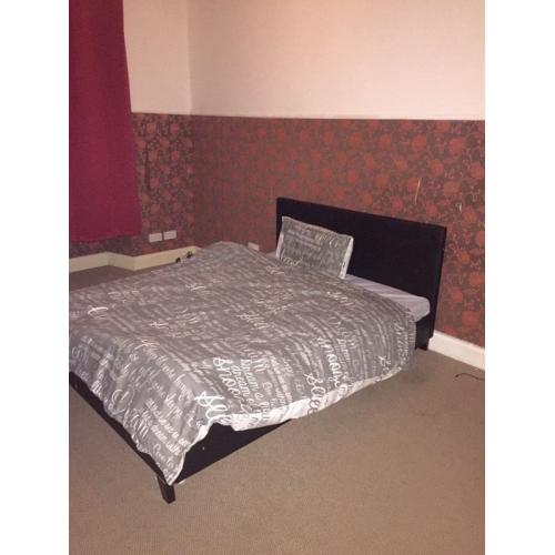 Double Room To Rent