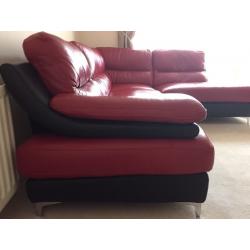 Red & Black Leather 5 Seater Corner Sofa