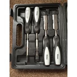 Wickes Powagrip Wood Chisel Set, Honing Guide & Sharpening Stone 8 Piece