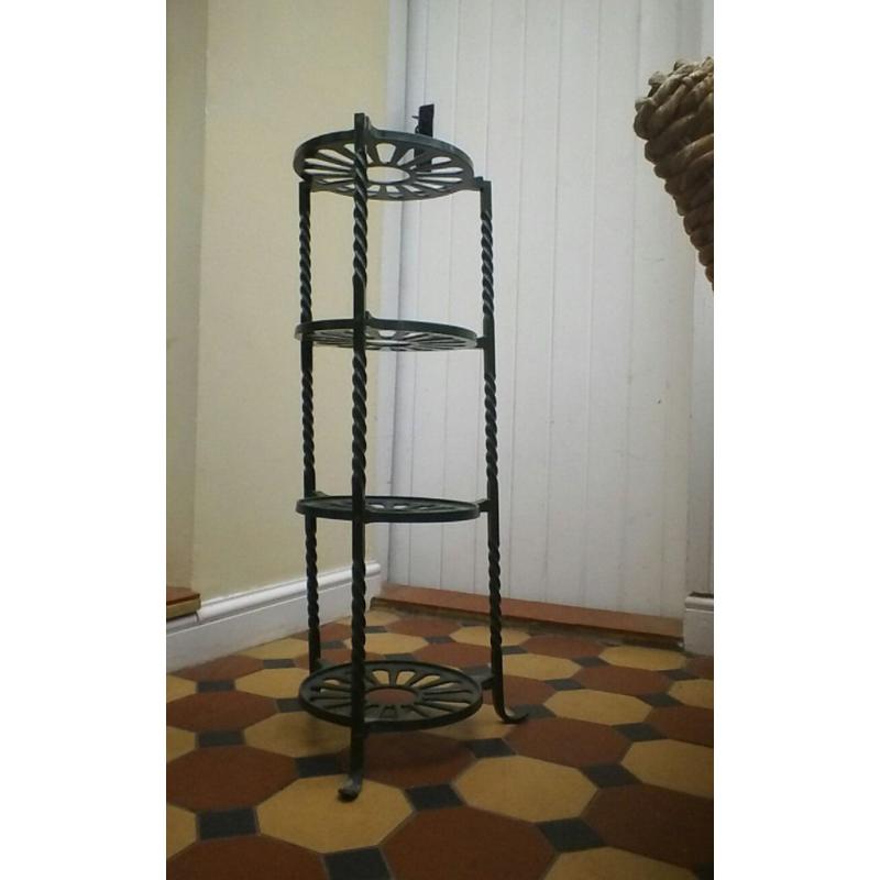 Green cast iron saucepan rack