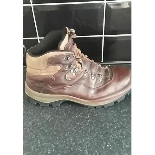 Berghaus mens goretex brown leather boots size 8