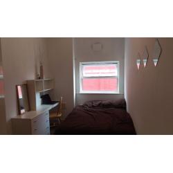 Furnished double room in central chorlton
