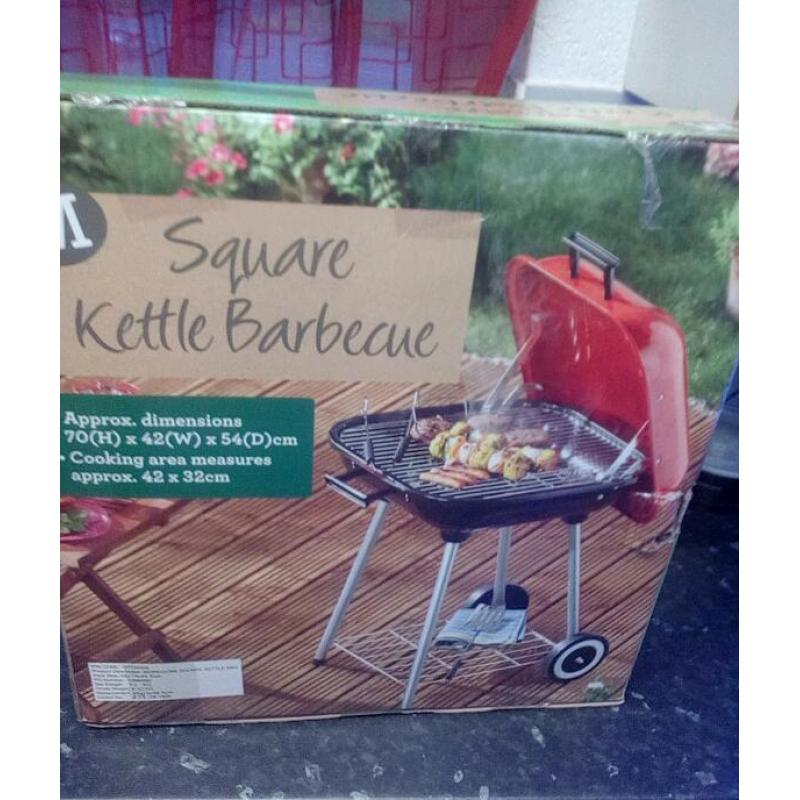 Square kettle barbecue