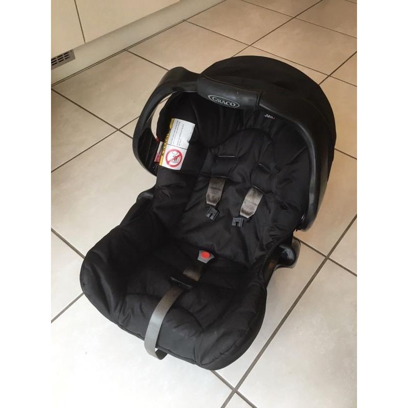Graco car seat and base unit