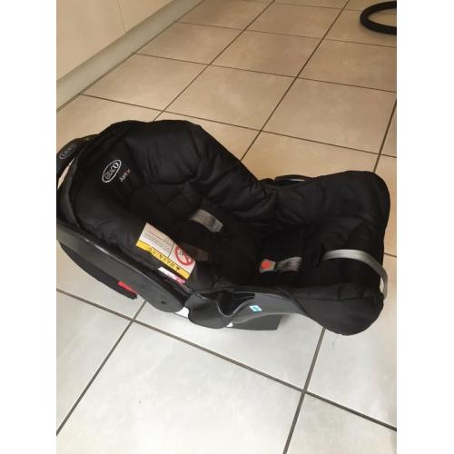 Graco car seat and base unit