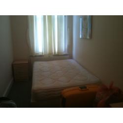 CCCCCCCCC SINGLE ROOM IN SHEPHERDS BUSH, ZONE 2 CCCCCCCCC