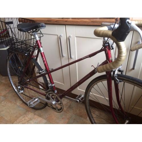 Vintage Raleigh. 'Clubman Lady' Racer. Burgundy. Great condition.