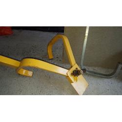 Caravan wheel lock