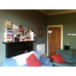 Double Room In Spacious West End Flat