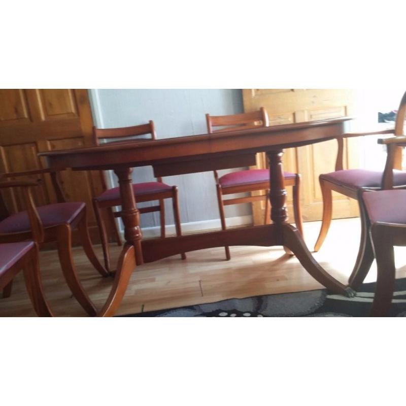 Lovely Dining Table With Six Chairs