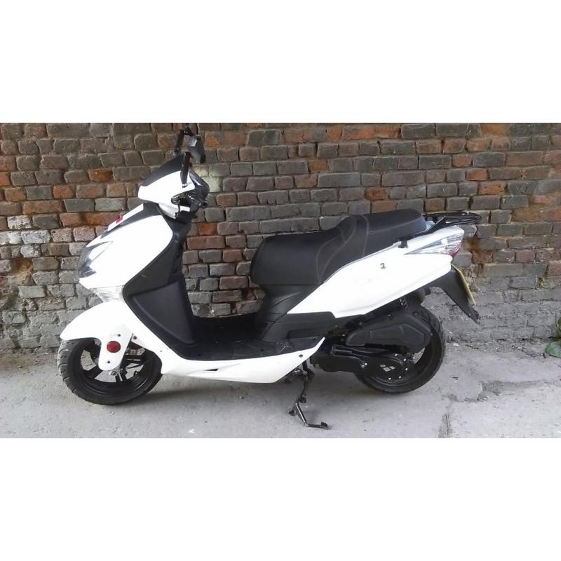 Lexmoto FMX 125 Scooter Good to Go