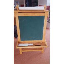 Children's Wooden Easel (Chalkboard, Whiteboard and paper roll)