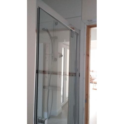 Ideal Standard 1000mm wide glass pivot shower door - Brough (near Hull)