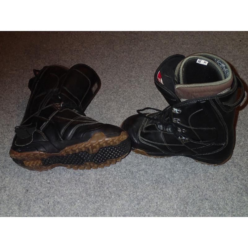 Mens Snowboard boots, size 9 (EU43)