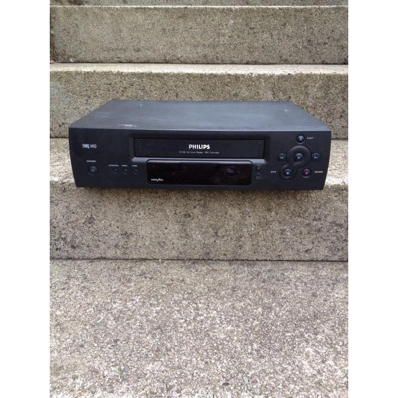 PHILIPS VIDEO RECORDER. GOOD CONDITION AND WORKING ORDER.
