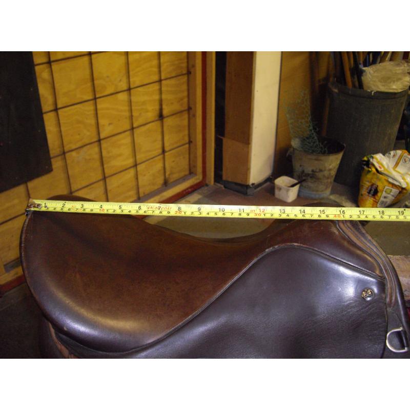 Leather Sandringham Saddlery GP saddle