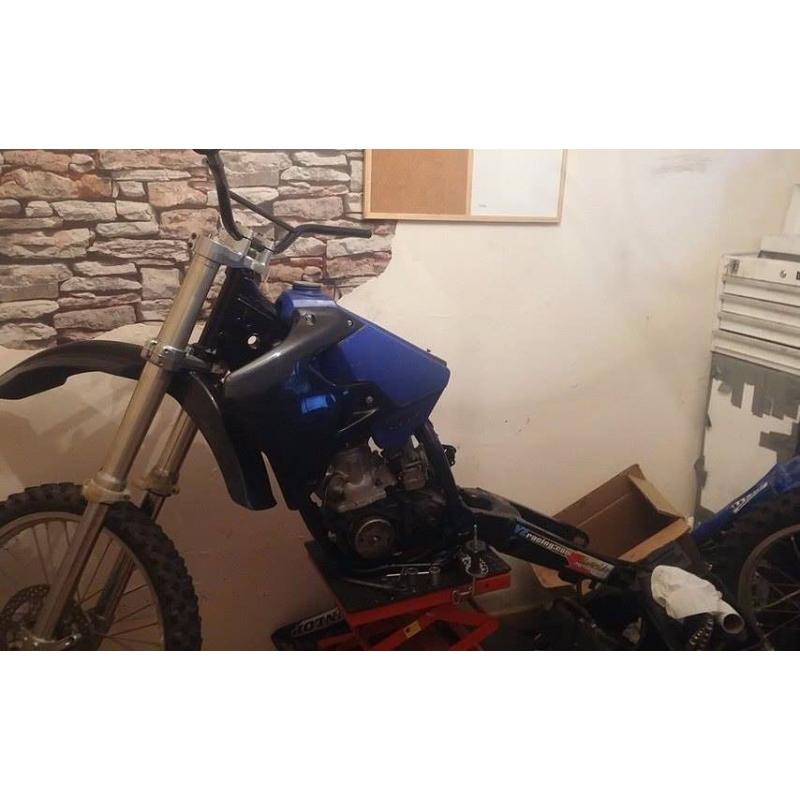 2001 yz125 and yz250 project bike plus loads spares and clothing
