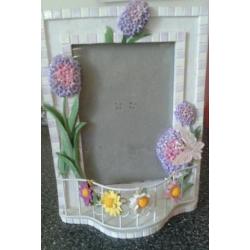 FLORAL PHOTO FRAME
