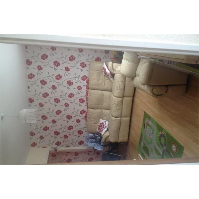 2 bed house Hartcliffe wanting 2/3 bed house most areas
